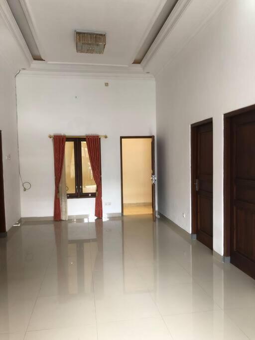 Richandy House - 3 Bedroom Full Ac & Hot Water Kejayan Exterior photo